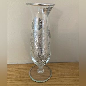 Elegant Silver Floral Glass Vase